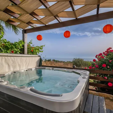 Panorama - Stunning Views In With Hot Tub, Pool, Garden * Kouklia