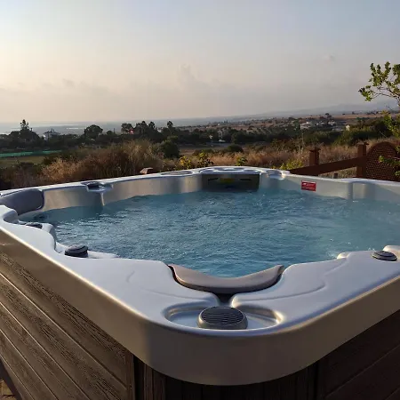 Panorama - Stunning Views In With Hot Tub, Pool, Garden Willa *