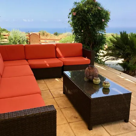 Panorama - Stunning Views In With Hot Tub, Pool, Garden * Kouklia