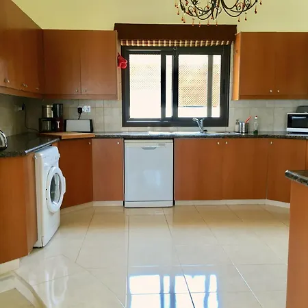 Villa Panorama - Stunning Views In With Hot Tub, Pool, Garden *