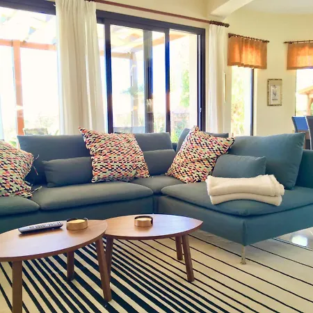 Panorama - Stunning Views In With Hot Tub, Pool, Garden Kouklia