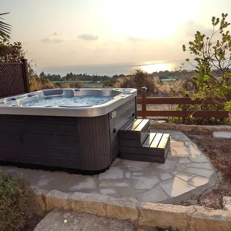 Villa Panorama - Stunning Views In With Hot Tub, Pool, Garden