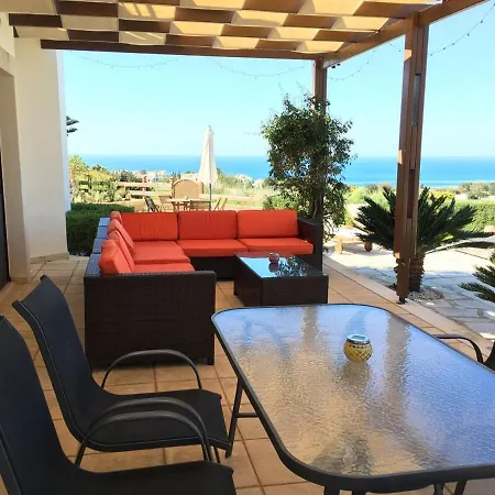 Panorama - Stunning Views In With Hot Tub, Pool, Garden