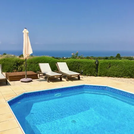 Villa Panorama - Stunning Views In With Hot Tub, Pool, Garden Kouklia