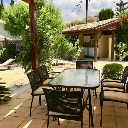 Panorama - Stunning Views In With Hot Tub, Pool, Garden Villa Kouklia