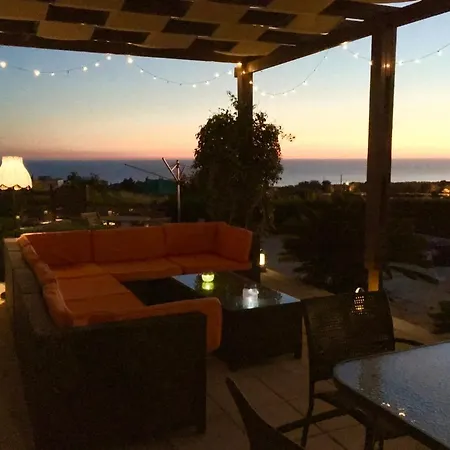 Panorama - Stunning Views In With Hot Tub, Pool, Garden Kuklia