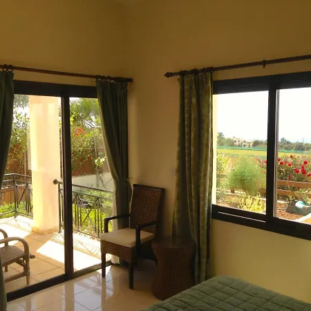 Panorama - Stunning Views In With Hot Tub, Pool, Garden Villa
