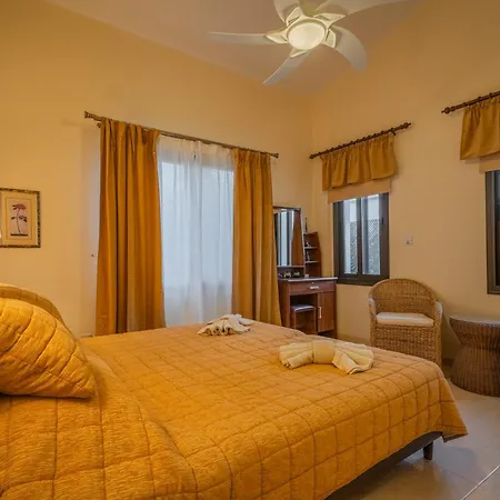 Panorama - Stunning Views In With Hot Tub, Pool, Garden Villa Kouklia