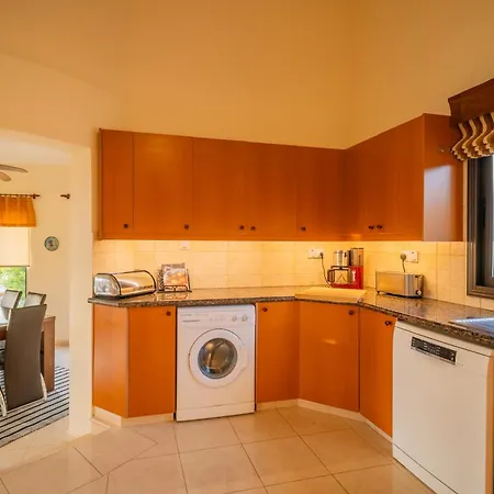 Panorama - Stunning Views In With Hot Tub, Pool, Garden וילה