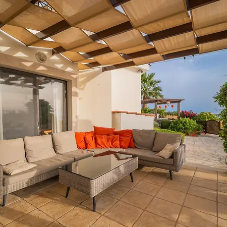 Villa Panorama - Stunning Views In With Hot Tub, Pool, Garden *