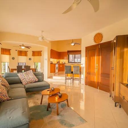 Panorama - Stunning Views In With Hot Tub, Pool, Garden *