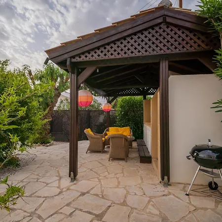 Panorama - Stunning Views In With Hot Tub, Pool, Garden