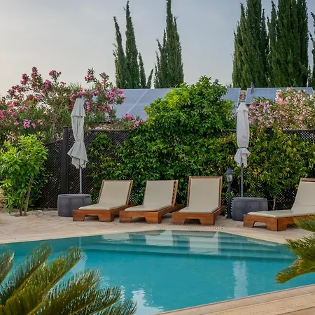 Panorama - Stunning Views In With Hot Tub, Pool, Garden Villa