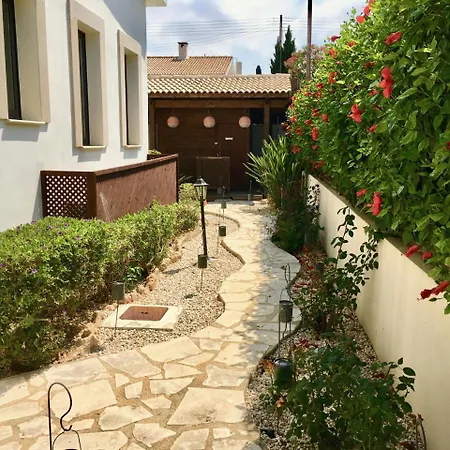 Panorama - Stunning Views In With Hot Tub, Pool, Garden וילה קוקליה