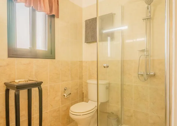 Villa Panorama - Stunning Views In With Hot Tub, Pool, Garden *