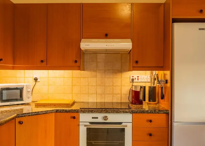 Panorama - Stunning Views In With Hot Tub, Pool, Garden *