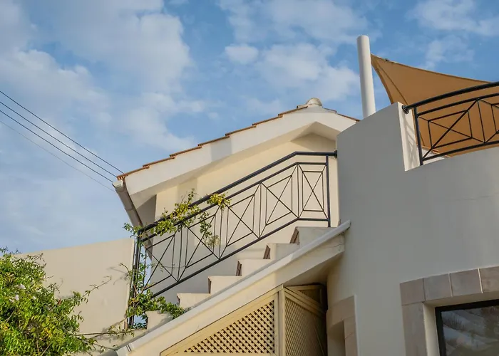 Panorama - Stunning Views In With Hot Tub, Pool, Garden Villa *