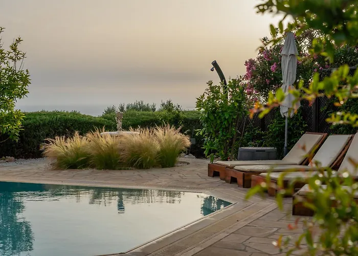 Villa Panorama - Stunning Views In With Hot Tub, Pool, Garden Kouklia