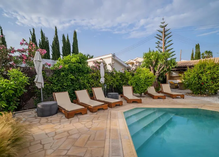 Villa Panorama - Stunning Views In With Hot Tub, Pool, Garden *
